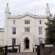 Etloe House, Church Road
